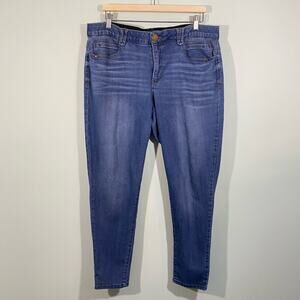 Democracy Women's Blue Medium Wash Ab-Solution Skinny Jeans Size 16